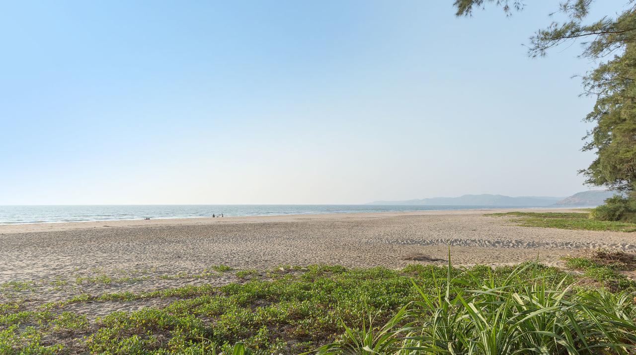Blue Ocean Sands - On The Beach Kumta Exterior photo